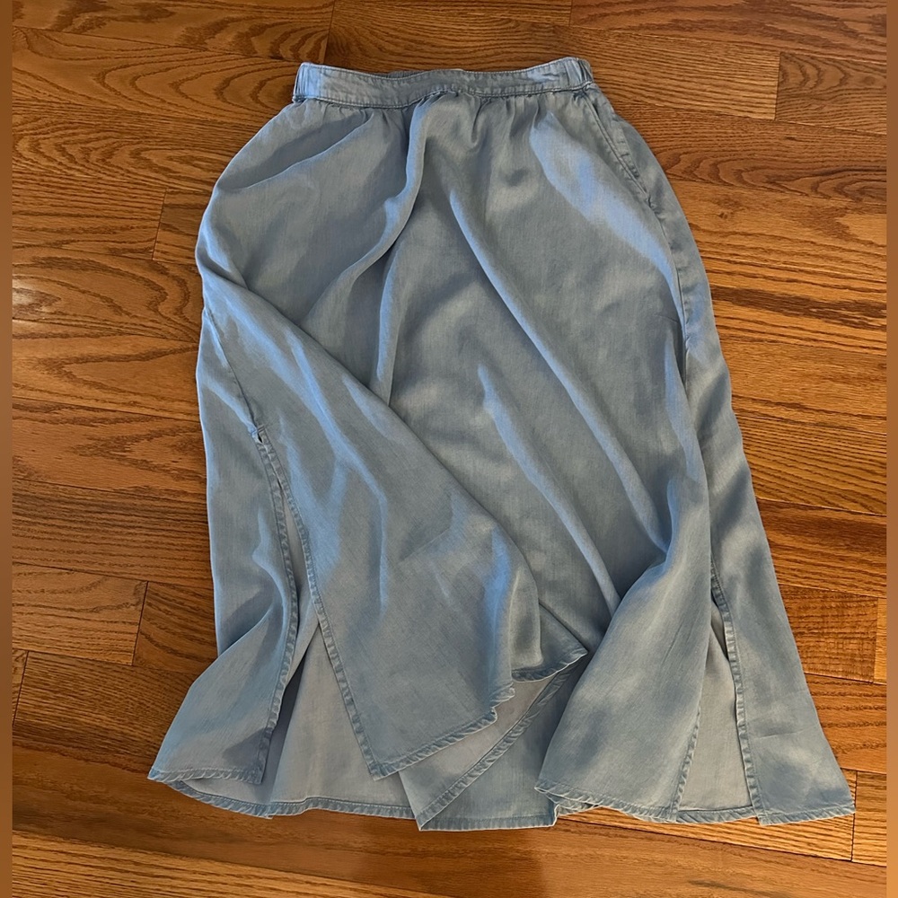 Haven Well Chambray Skirt with side slits